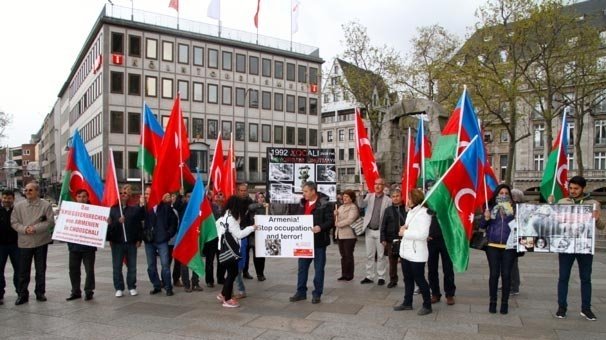 В Кельне прошла акция протеста против Армении